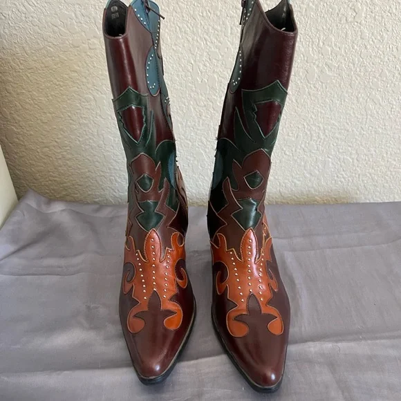 Jeffrey Campbell Saddle Up Western Pull On Boots 9 SOLD OUT - Picture 7 of 12